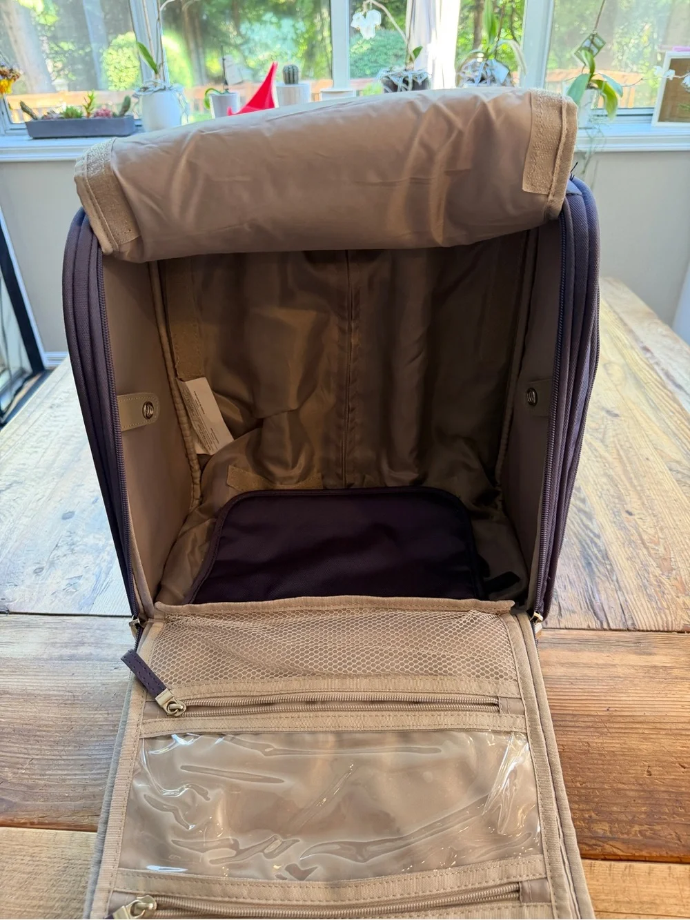 Samsonite Travel Organizer Bag in Deep Purple